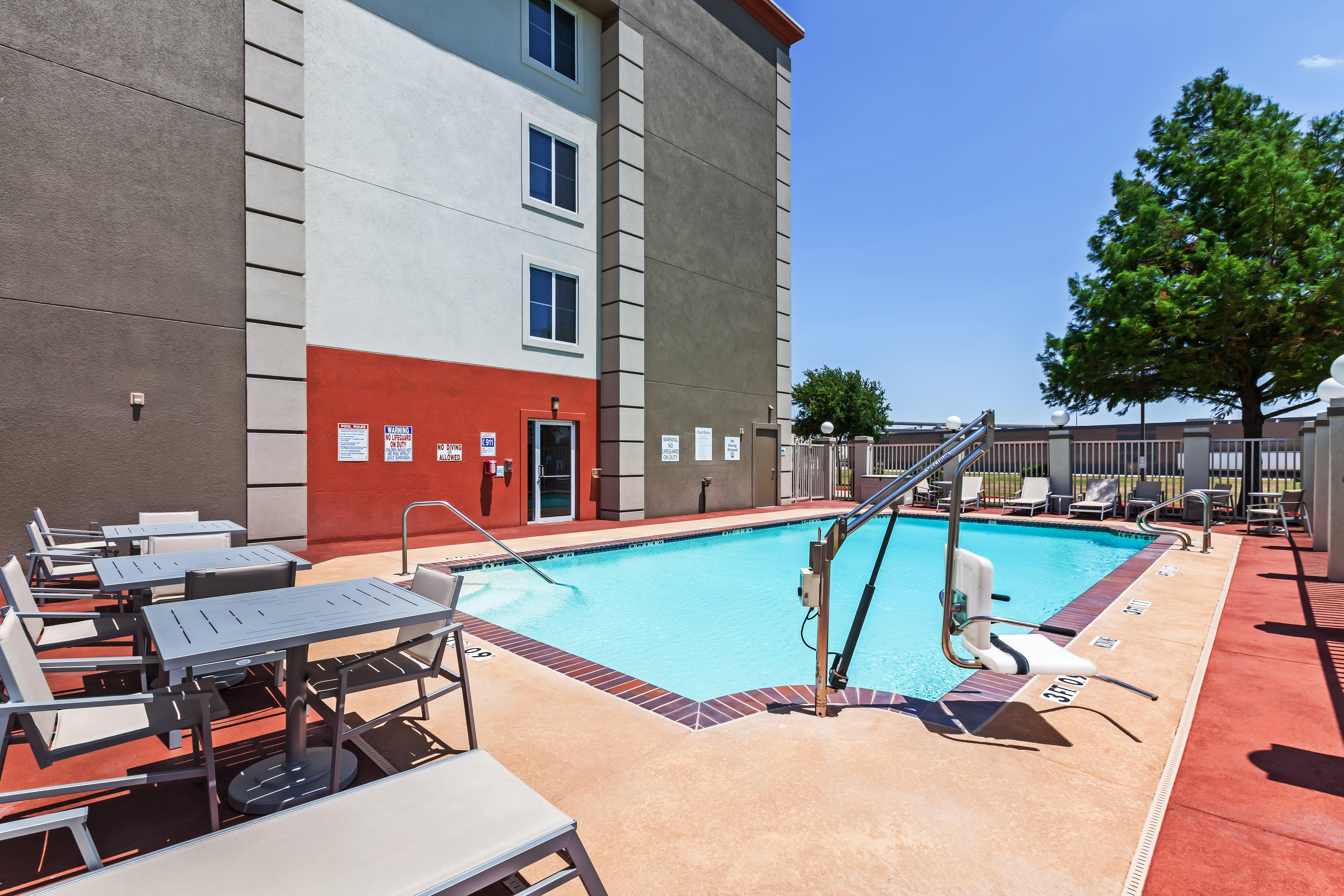Holiday Inn Express Hotel & Suites Dallas Lewisville By Ihg Экстерьер фото